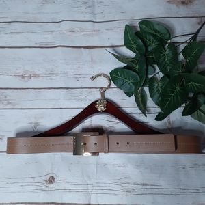 Michael Kors tan smooth faux leather belt w/ square golden metallic buckle